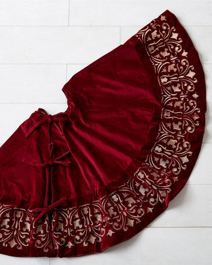 Velvet Holiday Tree Skirt – Luxury Embroidered Detailing